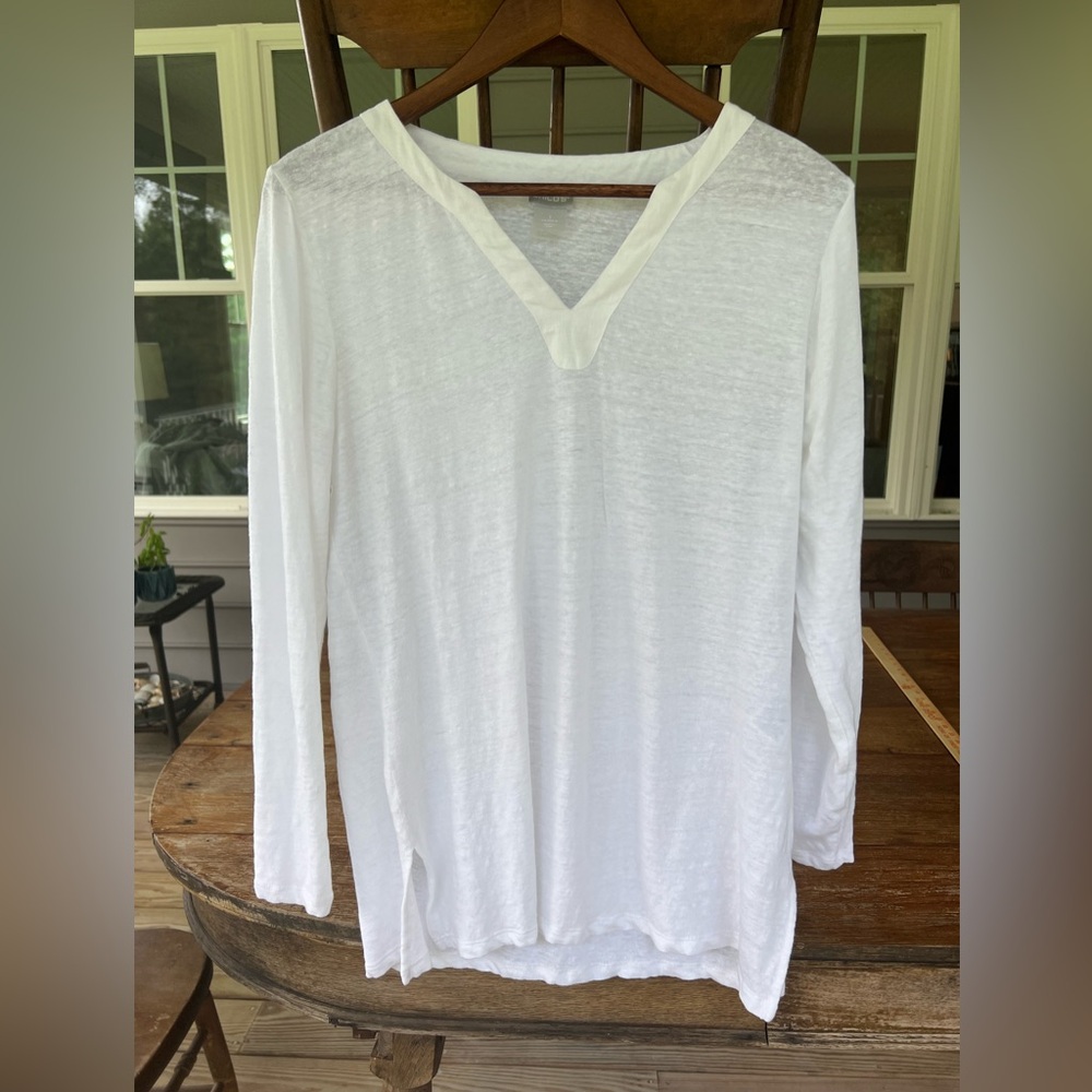 Chico’s 100% Linen Top White Lightweight Long Sleeve V-Neck Chico’s Sz 1 US Sz M